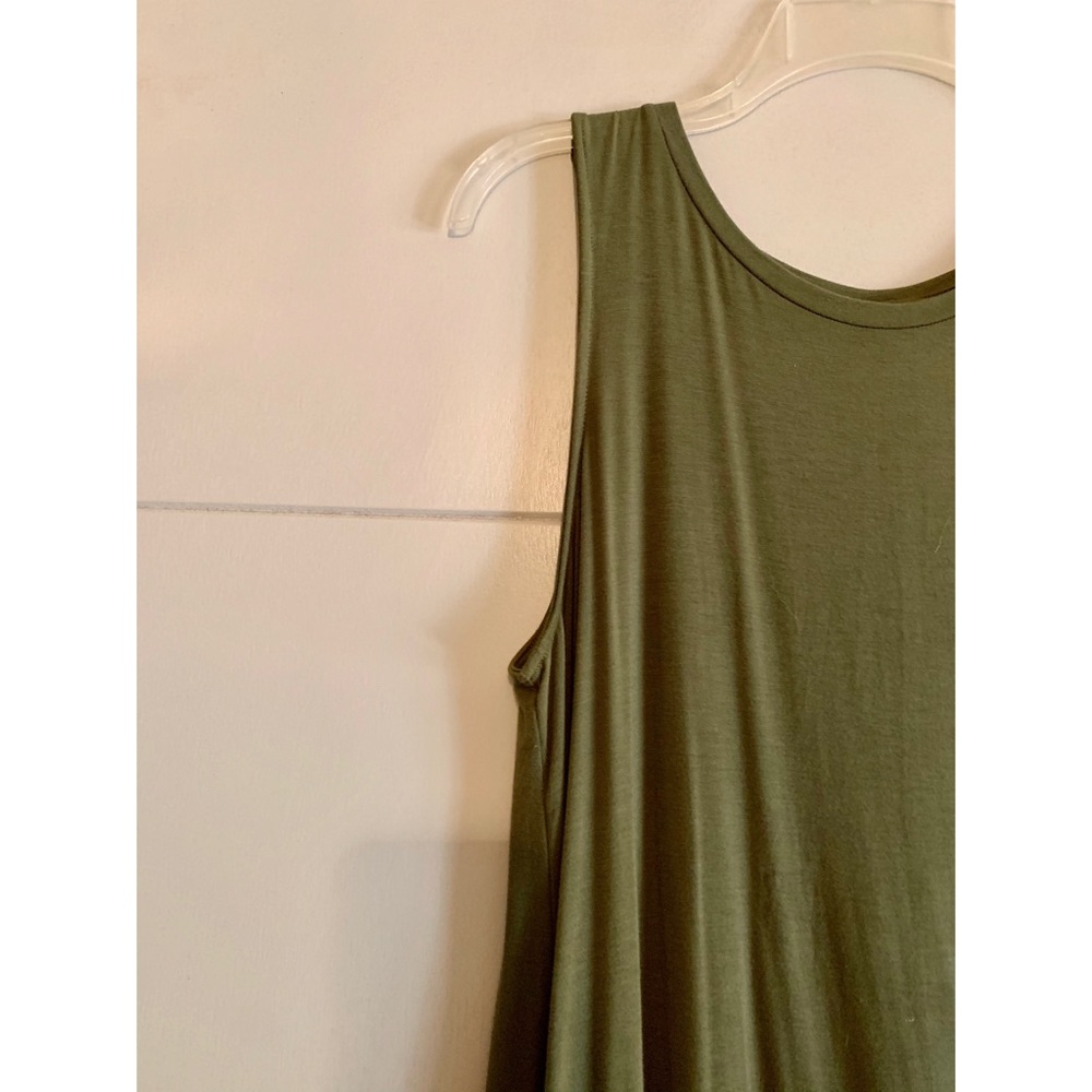 Tank top - Picture 2 of 3